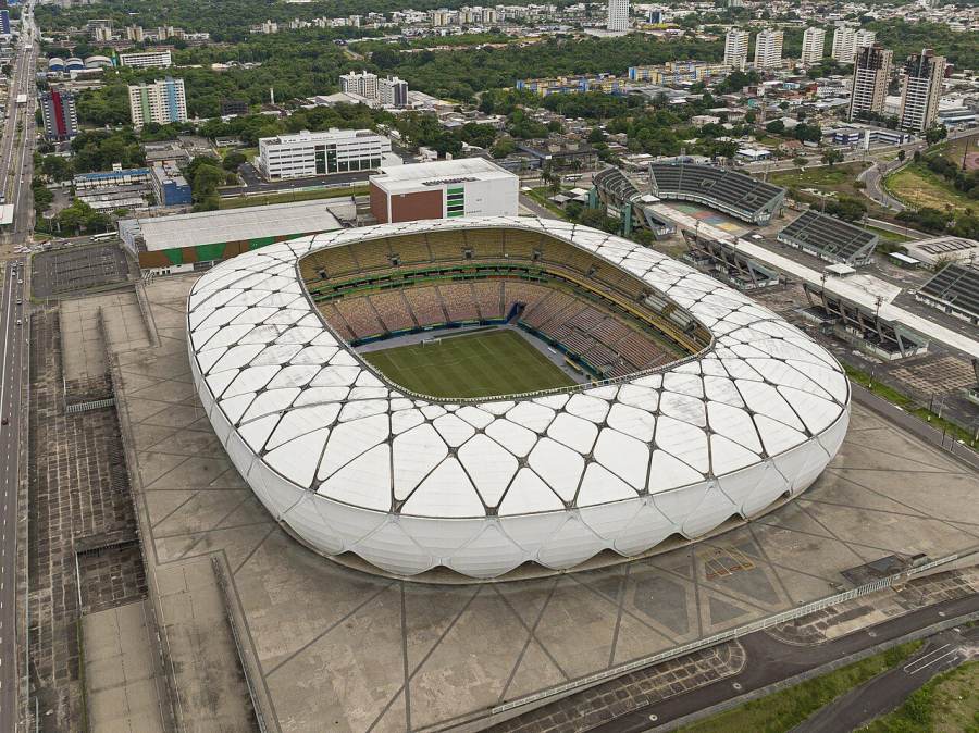 那不勒斯 比赛日看台与球迷